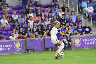 Orlando Pride, 23 Mayıs 2018 'de Orlando Florida' daki Exploria Stadyumu 'nda Kuzey Carolina Cesareti' ne ev sahipliği yapmaktadır..  