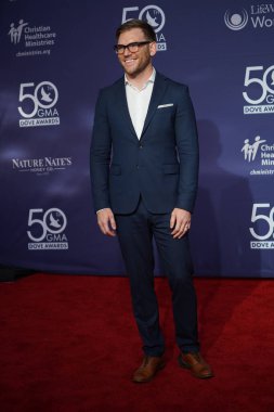 15 Ekim 2019 'da Nashville, Tennessee' deki Linbscome Üniversitesi 'nde verilen 50. GMA Dove Ödülleri sırasında kırmızı halı. 