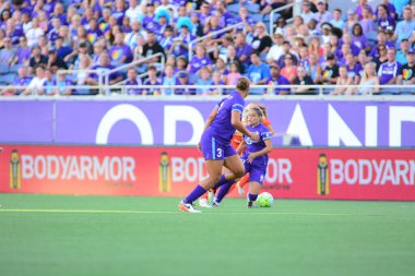 Orlando Pride sunucusu Houston Dash 23 Haziran 2016 'da Orlando Florida' daki Dünya Kampı Stadyumu 'nda..