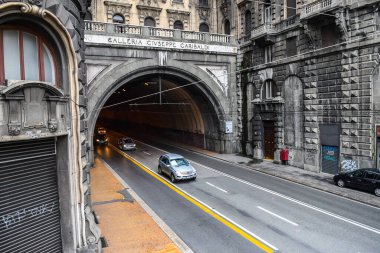 Cenova İtalya 'nın güzel şehrinde tünel manzarası
