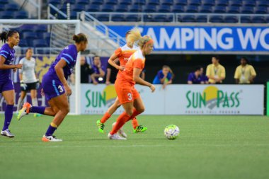Orlando Pride sunucusu Houston Dash 23 Haziran 2016 'da Orlando Florida' daki Dünya Kampı Stadyumu 'nda..