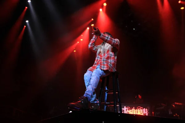 Singer Usher Apresenta Amway Center Orlando Florida Dezembro 2014 — Fotografia de Stock