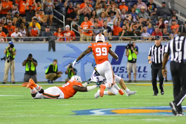 Západní Virginia Mountaineers Čelí Miami Hurricanes Během 71St Russell Bowl — Stock fotografie