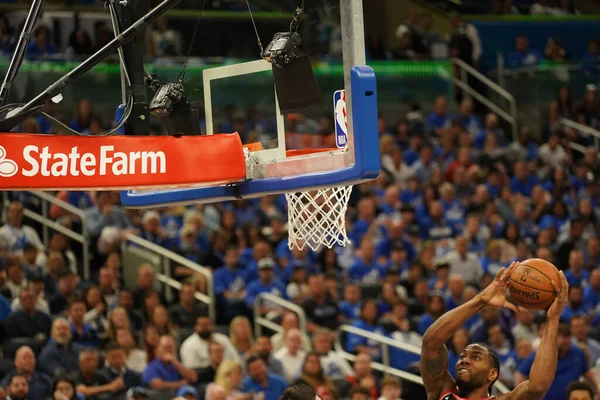 Orlando Magic Empfängt Die Toronto Rapters Während Der Nba Playoff — Stockfoto