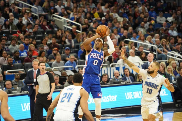 Orlando Magic 27 Aralık 2019 Cuma günü Orlando, Florida 'daki Amway Arena' da Philadelphia 76ers 'a ev sahipliği yapıyor..
