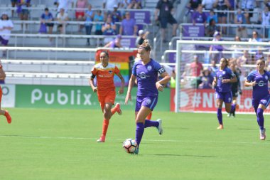 Orlando Pride, 24 Haziran 2017 tarihinde Orlando City Stadyumu 'nda Houston Dash' e ev sahipliği yaptı..  
