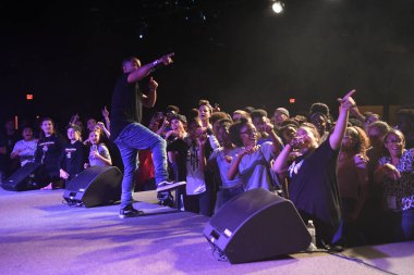 Crossover Kilisesi, 6 Ekim 2018 'de Tampa Florida' daki Crossover Kilisesi 'nde iki yıllık lezzet festivaline ev sahipliği yapıyor..  