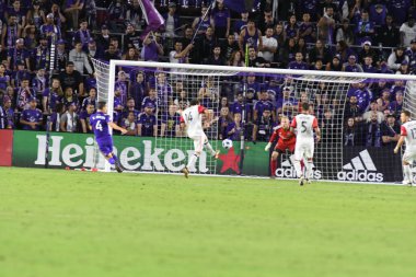 Orlando City SC, 23 Ekim 2016 'da Orlando Florida' daki Camp World Stadyumu 'nda DC United' ı ağırladı..  