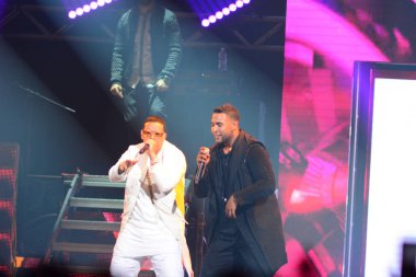 Baba Yankee ve Don Omar 7 Ağustos 2016 'da Orlando Florida' daki Amway Center 'da konser verdiler..  
