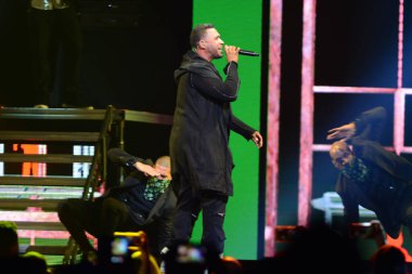 Baba Yankee ve Don Omar 7 Ağustos 2016 'da Orlando Florida' daki Amway Center 'da konser verdiler..  