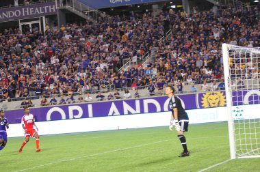 Orlando City SC, 8 Mayıs 2015 'te Florida' daki Kamp Dünyası Stadyumu 'nda Los Angeles Galaksisi' ne ev sahipliği yaptı.. 