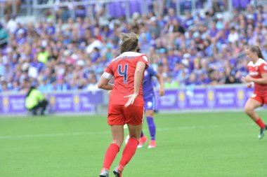 Orlando Pride 22 Nisan 2017 'de Orlando City Stadyumu' nda Washington Spirit 'e ev sahipliği yaptı..  