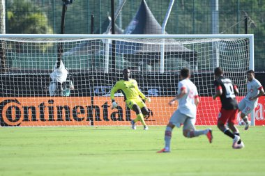 Toronto FC, 13 Temmuz 2020 tarihinde Orlando Florida 'da düzenlenen ESPN Wild World of Sports' ta düzenlenen MLS Back Tournament sırasında D.C. United ile karşı karşıya geldi..  