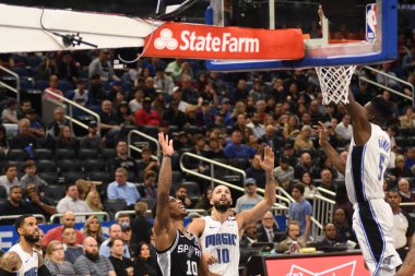 Orlando Magic, 19 Aralık 2018 tarihinde Orlando Florida 'daki Amway Center' da San Antonio Spurs 'a ev sahipliği yapmaktadır.. 