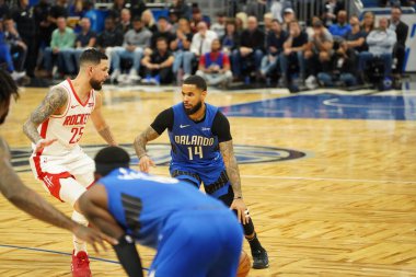 Orlando Magic, 13 Aralık 2019 Cuma günü Orlando, Florida 'daki Amway Center' da Houston Rockets 'a ev sahipliği yapıyor.