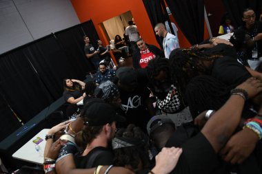 Crossover Kilisesi, 6 Ekim 2018 'de Tampa Florida' daki Crossover Kilisesi 'nde iki yıllık lezzet festivaline ev sahipliği yapıyor..