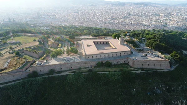 蒙特胡克城堡 Montjuc Castle 是一座古老的军事要塞 始建于1640年 建于西班牙加泰罗尼亚巴塞罗那的蒙特胡克山顶 — 图库照片