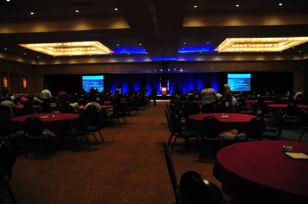 Florida Valisi Rick Scott 13 Ekim 2015 'te Orlando Florida' daki İnanç Sempozyumunda konuşma yapacak..  