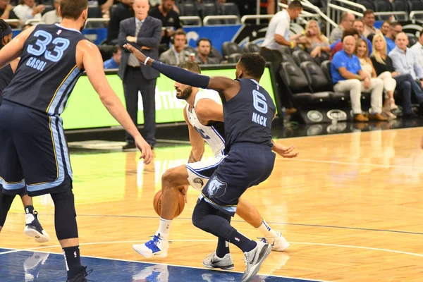 Orlando Magic 10 Ekim 2018 tarihinde Orlando Florda 'daki Amway Center' da Memphis Grizzilies 'e ev sahipliği yaptı.. 