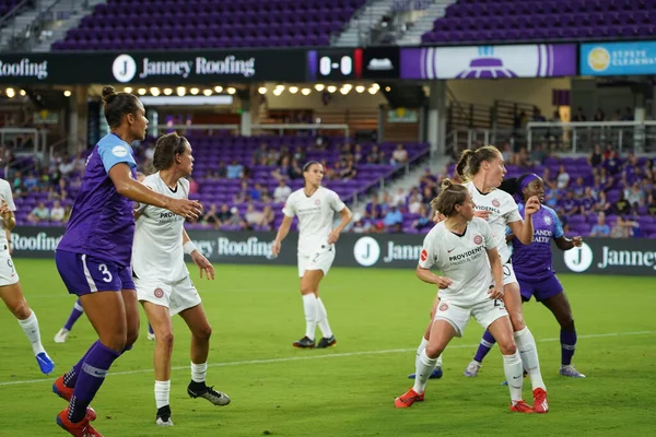 Foto Prides, 11 Mayıs 2019 Cumartesi günü Orlando City Stadyumu 'nda Portland Thorns FC' ye ev sahipliği yapıyor..