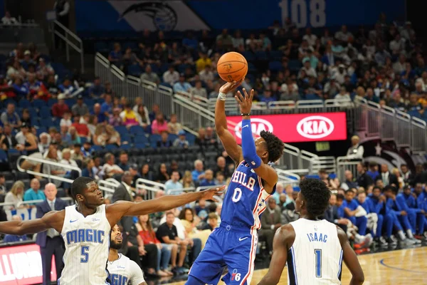Orlando Magic 13 Ekim 2019 'da Florida, Orlando' daki Amway Center 'da Philadelphia 76ers' a ev sahipliği yaptı.. 