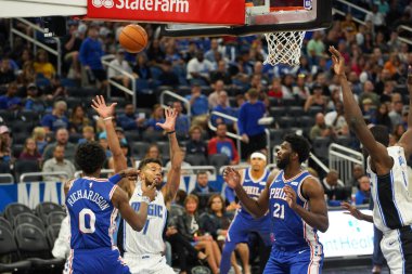 Orlando Magic 13 Ekim 2019 'da Florida, Orlando' daki Amway Center 'da Philadelphia 76ers' a ev sahipliği yaptı.. 