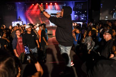 Crossover Kilisesi, 6 Ekim 2018 'de Tampa Florida' daki Crossover Kilisesi 'nde iki yıllık lezzet festivaline ev sahipliği yapıyor..