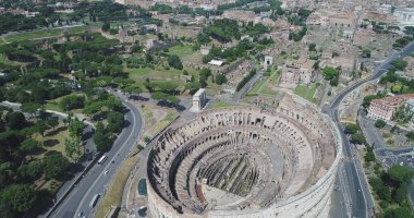 İtalya 'nın Roma' daki ünlü mezarının havadan görünüşü.. 