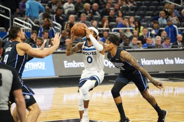 Orlando Magic 28 Şubat 2020 tarihinde Orlando Florida 'da Amway Center' da Minnesota Timberwolves 'a ev sahipliği yapar..  