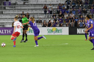 Orland Pride, 25 Ağustos 2018 'de Orlando Florida' daki Exploria Stadyumu 'nda Chicago Red Stars' a ev sahipliği yapıyor..  