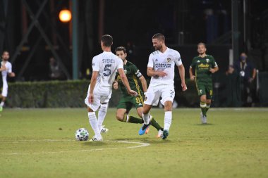Los Angeles Galaksisi, 14 Temmuz 2020 'de Orlando Florida ABD' deki ESPN Vahşi Spor Dünyası 'nda düzenlenen MLS Sırt Turnuvası sırasında Portland Timbers ile karşı karşıya geldi.