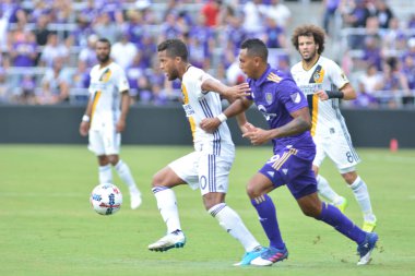 Orlando City 15 Nisan 2017 'de Florida, Orlando' daki Citrus Bowl 'da Los Angeles Galaksisine ev sahipliği yaptı..