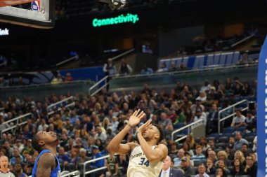 Orlando Magic, 8 Şubat 2020 tarihinde Orlando Florida 'daki Amway' de Milwaukee Bucks 'a ev sahipliği yaptı..  