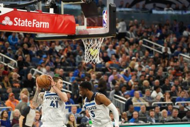 Orlando Magic 28 Şubat 2020 tarihinde Orlando Florida 'da Amway Center' da Minnesota Timberwolves 'a ev sahipliği yapar..  