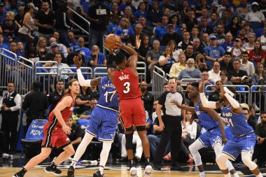 Orlando Magic 17 Ekim 2018 'de Orlando Florida' daki Amway Center 'da Miami Heat' i sunar..