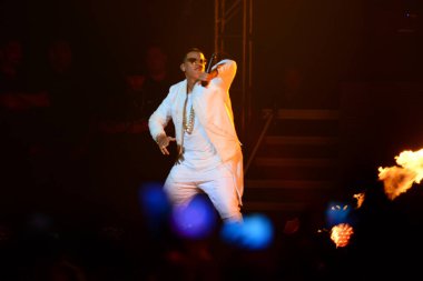 Baba Yankee ve Don Omar 7 Ağustos 2016 'da Orlando Florida' daki Amway Center 'da konser verdiler.. 