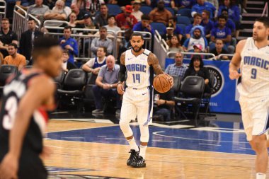 Orlando Magic 25 Ekim 2018 'de Orlando Florida' daki Amway Center 'da Portland Trail Blazers' ı sunar..  