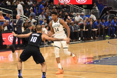 Orlando Magic, 19 Ocak 2019 Cumartesi günü Orlando Florida 'daki Amway Arena' da Milwaukee Doları 'na ev sahipliği yapıyor..