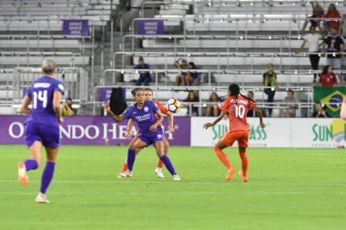 Orlando Pride 28 Haziran 2018 'de Orlando City Stadyumu' nda Houston Dash 'e ev sahipliği yaptı..  