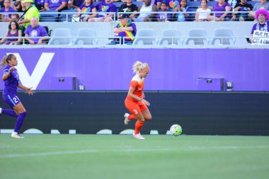 Orlando Pride sunucusu Houston Dash 23 Haziran 2016 'da Orlando Florida' daki Dünya Kampı Stadyumu 'nda..