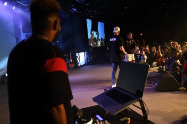 Crossover Kilisesi, 6 Ekim 2018 'de Tampa Florida' daki Crossover Kilisesi 'nde iki yıllık lezzet festivaline ev sahipliği yapıyor..  