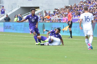 Orlando City 15 Nisan 2017 'de Florida, Orlando' daki Citrus Bowl 'da Los Angeles Galaksisine ev sahipliği yaptı.. 