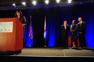 Florida Valisi Rick Scott 13 Ekim 2015 'te Orlando Florida' daki İnanç Sempozyumunda konuşma yapacak..  