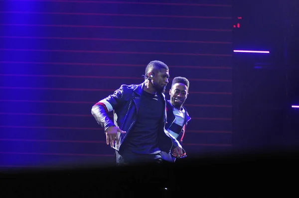 Singer Usher Esibisce Presso Amway Center Orlando Florida Dicembre 2015 — Foto Stock