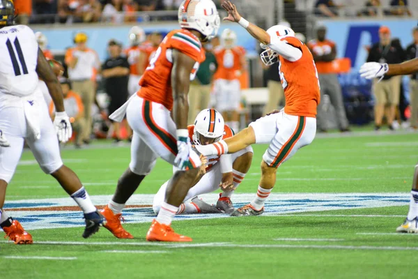 West Virginia Mountaineers Face Miami Hurricanes 71St Russell Bowl Camping — Stock Photo, Image