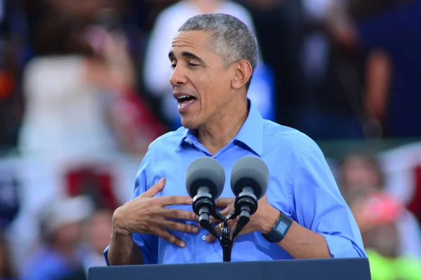 Président Barack Obama Prend Parole Lors Rassemblement Campagne Stade Osceola — Photo