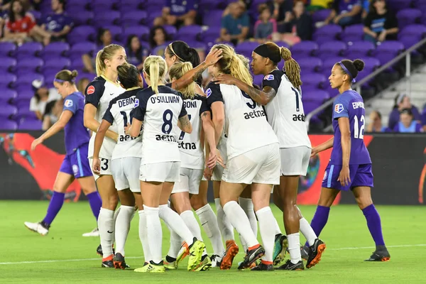 Orlando Pride, 23 Mayıs 2018 'de Orlando Florida' daki Exploria Stadyumu 'nda Kuzey Carolina Cesareti' ne ev sahipliği yapmaktadır..  
