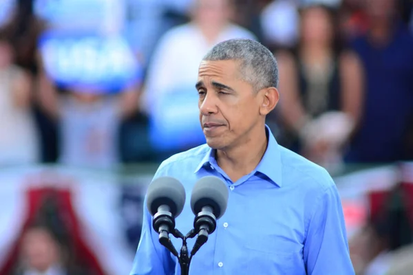 Prezydent Barack Obama Przemawia Wiecu Kampanii Stadionie Osceola Heritage Park — Zdjęcie stockowe