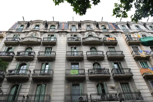 Vista Fachada Edifício Nas Ruas Barcelona — Fotografia de Stock