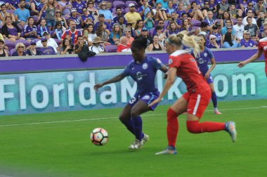 Orlando Pride 22 Nisan 2017 'de Orlando City Stadyumu' nda Washington Spirit 'e ev sahipliği yaptı..  